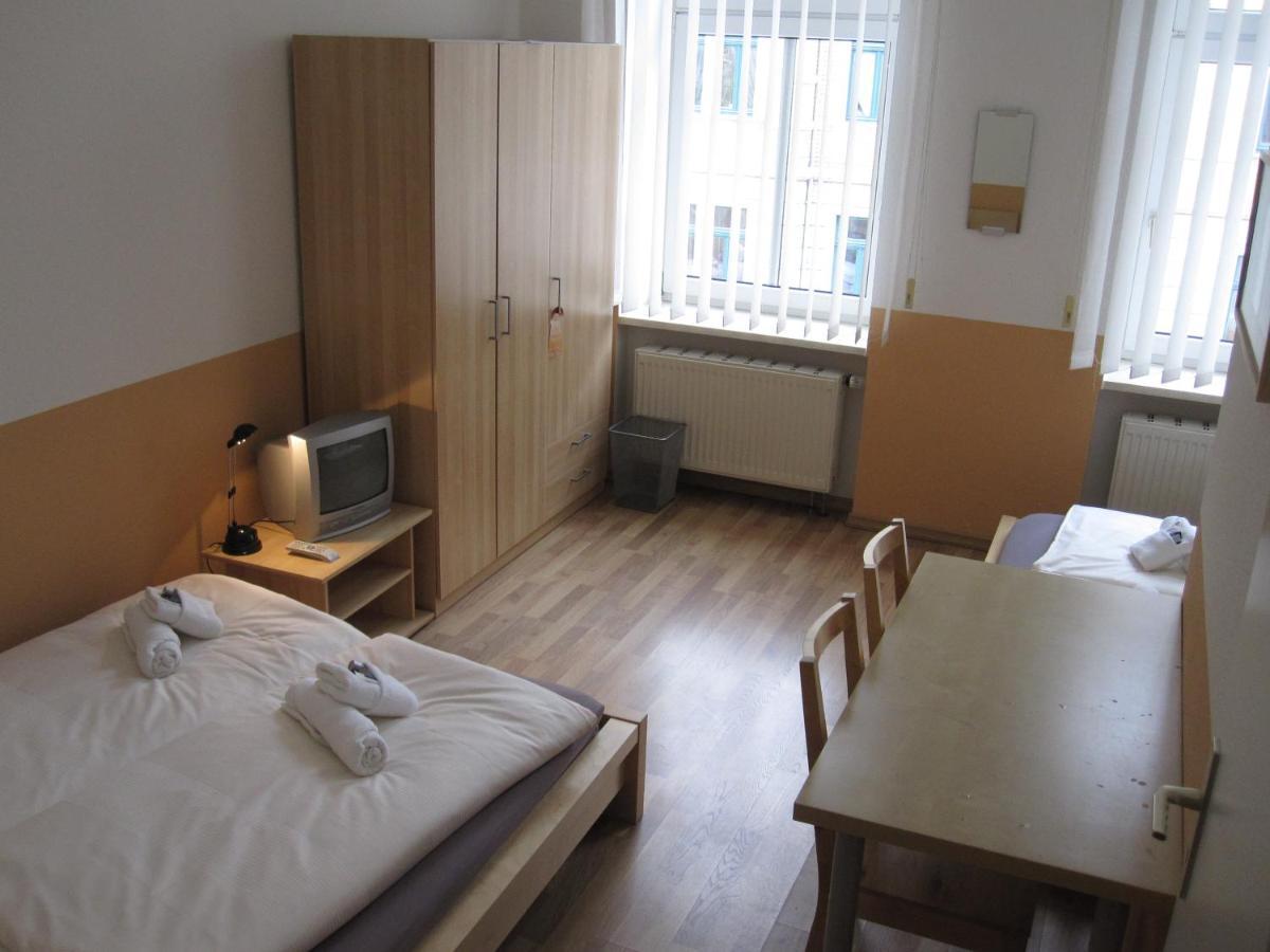 Hotel My Bed Дрезден Экстерьер фото