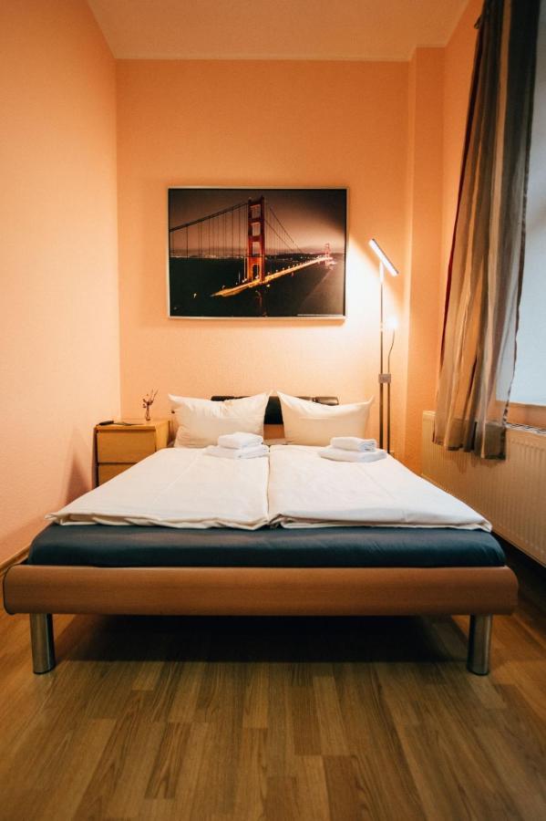 Hotel My Bed Дрезден Экстерьер фото
